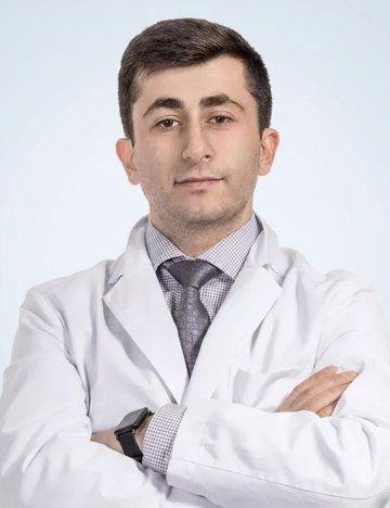 Погосян 
Роман Романович